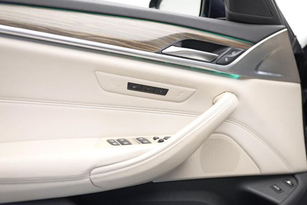 BMW 5 Serie 530e xDrive iPerformance High Executive |M-Pakket|Memory|Camera|