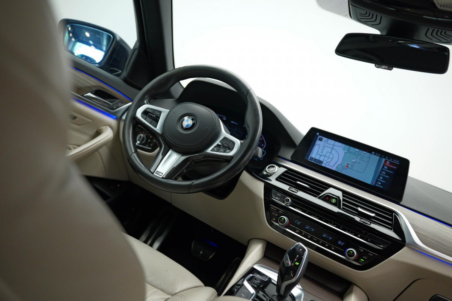 BMW 5 Serie 530e xDrive iPerformance High Executive |M-Pakket|Memory|Camera|