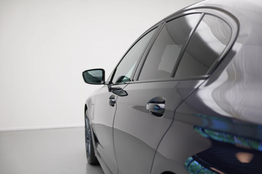 BMW 5 Serie 530e xDrive iPerformance High Executive |M-Pakket|Memory|Camera|