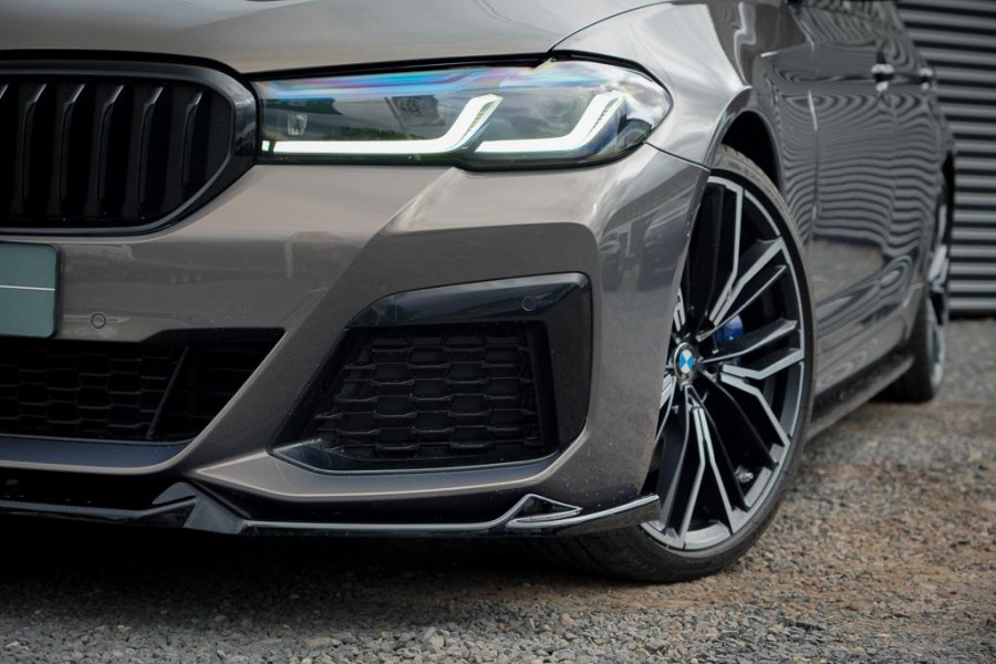 BMW 5 Serie 530i High Executive Edition / M-Sport / Laser / M-Stoelen / Schuifdak / Adaptive Cruise