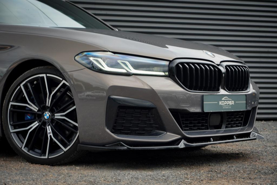 BMW 5 Serie 530i High Executive Edition / M-Sport / Laser / M-Stoelen / Schuifdak / Adaptive Cruise