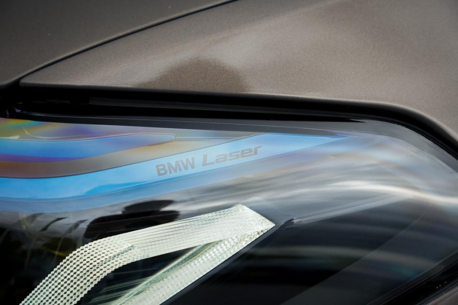 BMW 5 Serie 530i High Executive Edition / M-Sport / Laser / M-Stoelen / Schuifdak / Adaptive Cruise
