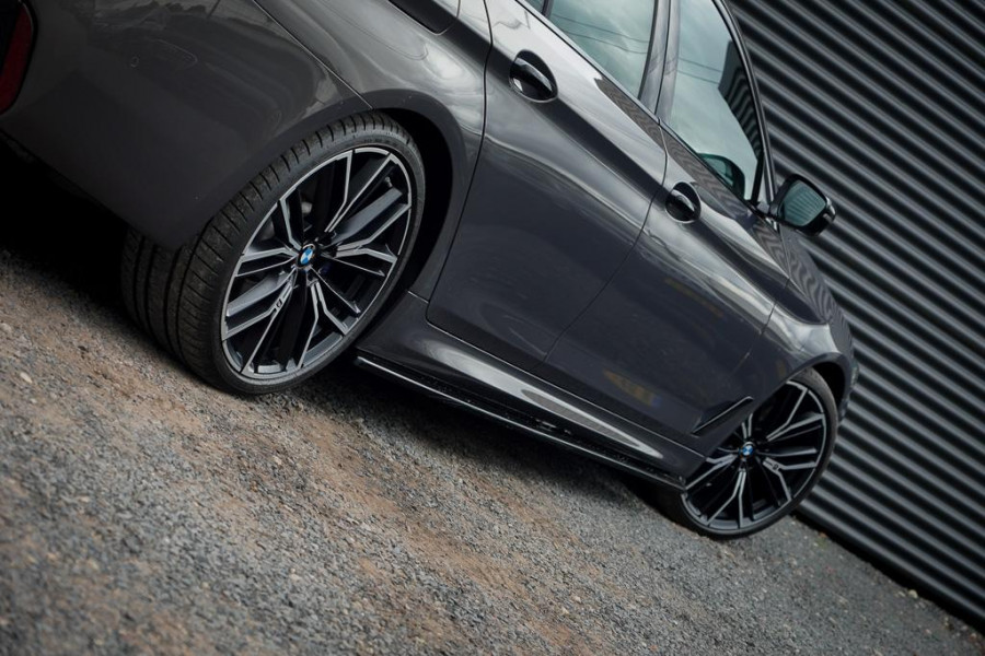 BMW 5 Serie 530i High Executive Edition / M-Sport / Laser / M-Stoelen / Schuifdak / Adaptive Cruise