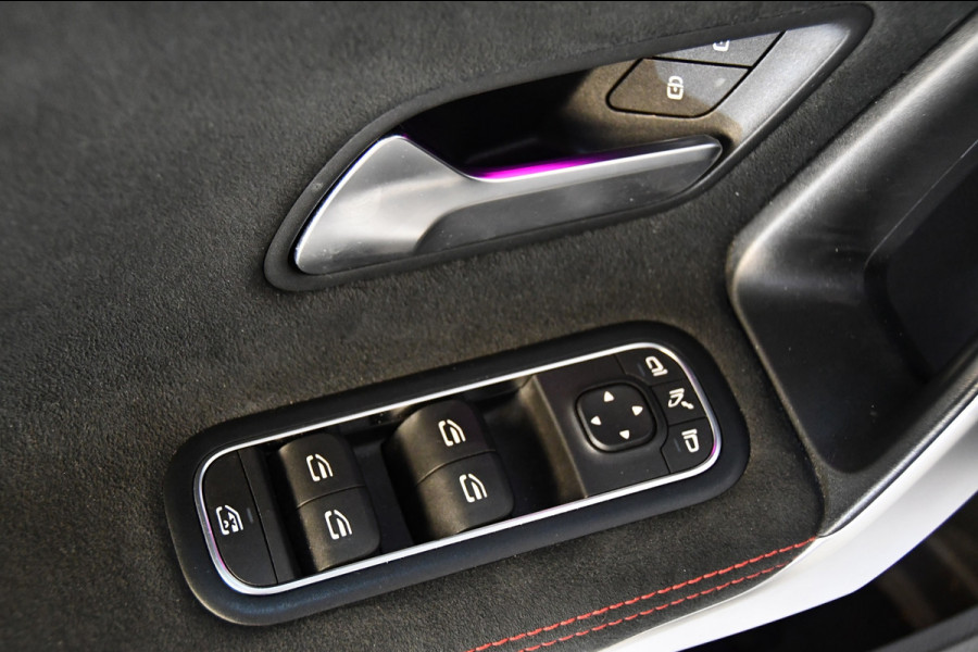 Mercedes-Benz A-Klasse 220 Premium AMG-pakket Sfeer/Camera/Burmester