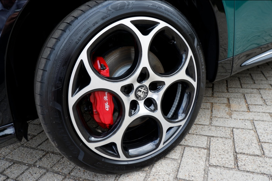 Alfa Romeo Tonale 1.3T PHEV Veloce / 280PK / INCL. 12MND BOVAG