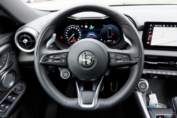 Alfa Romeo Tonale 1.3T PHEV Veloce / 280PK / INCL. 12MND BOVAG