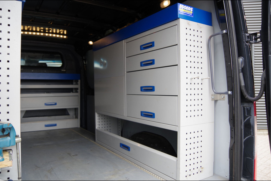 Mercedes-Benz Sprinter 319 3.0 CDI V6 L2H1 AUT. LED, TREKHAAK, ADAPT. CRUISE, STANDKACHEL, MBUX 10'', CAMERA, NAVI, CLIMA