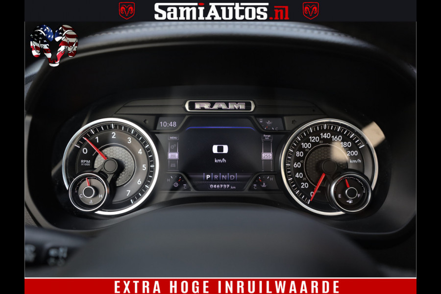 Dodge Ram 1500 LARAMIE | 5.7 V8 | 46.000KM! | PANORAMA | NIGHT EDITION | CRUISE | 200L LPG | HARMAN/KARDON | CAMERA | STOEL VENTILATIE/VERWAMING | CREWCAB | 4X4 | AUTO TREEPLANK | 3500KG |