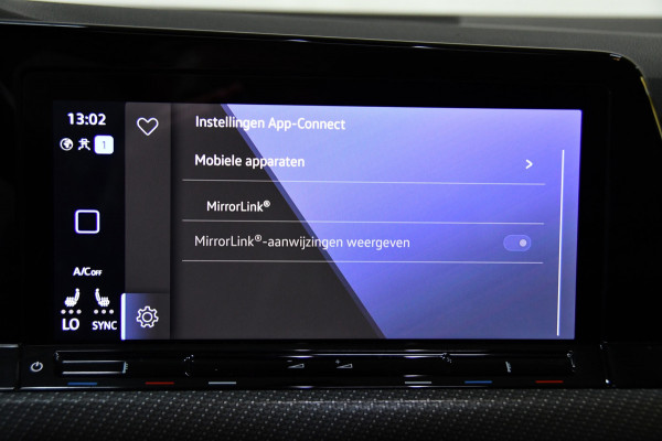 Volkswagen Golf 1.5 eTSI R-Line Head up/H&K/Side-assist