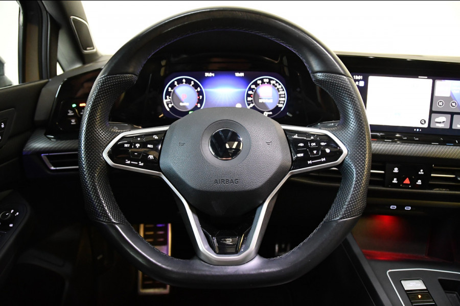 Volkswagen Golf 1.5 eTSI R-Line Head up/H&K/Side-assist