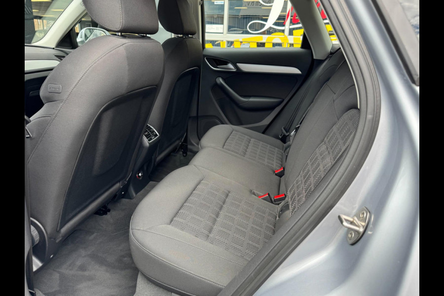 Audi Q3 1.4 TFSI CoD Design Pro Line Plus AUTOMAAT 61.000 KM - Navigatie I Airco I LED / PDC I Sport velgen I Dealer onderhouden