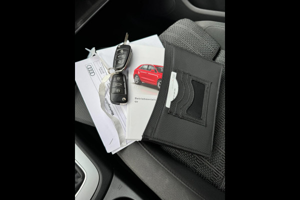 Audi Q3 1.4 TFSI CoD Design Pro Line Plus AUTOMAAT 61.000 KM - Navigatie I Airco I LED / PDC I Sport velgen I Dealer onderhouden