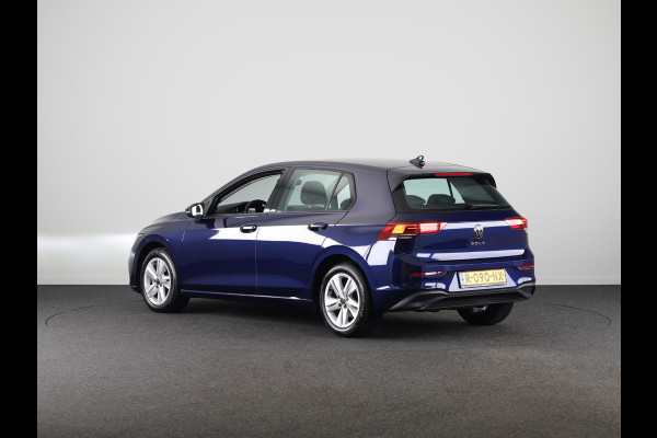 Volkswagen Golf 1.0 TSI Life 110 pk | Verlengde garantie | Navigatie | Parkeersensoren | Adaptieve cruise control | LED koplampen |