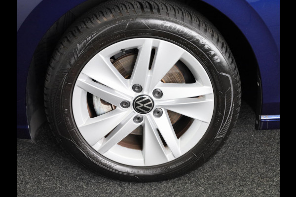Volkswagen Golf 1.0 TSI Life 110 pk | Verlengde garantie | Navigatie | Parkeersensoren | Adaptieve cruise control | LED koplampen |