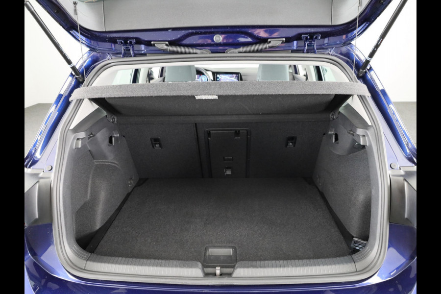 Volkswagen Golf 1.0 TSI Life 110 pk | Verlengde garantie | Navigatie | Parkeersensoren | Adaptieve cruise control | LED koplampen |