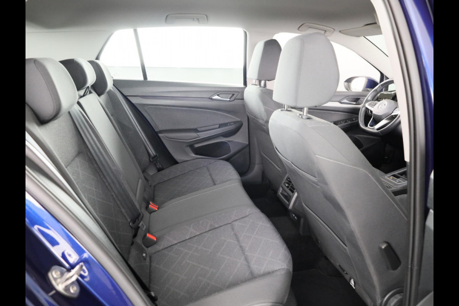 Volkswagen Golf 1.0 TSI Life 110 pk | Verlengde garantie | Navigatie | Parkeersensoren | Adaptieve cruise control | LED koplampen |