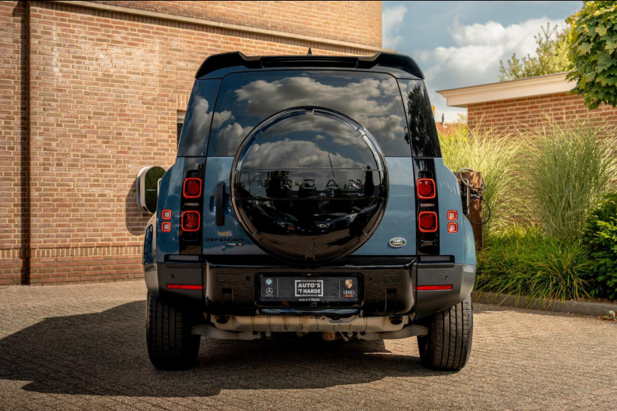 Land Rover Defender 3.0 P400 110 S 5 Persoons Luchtvering Trekhaak LED Camera Urban 19''