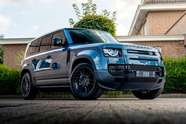 Land Rover Defender 3.0 P400 110 S 5 Persoons Luchtvering Trekhaak LED Camera Urban 19''