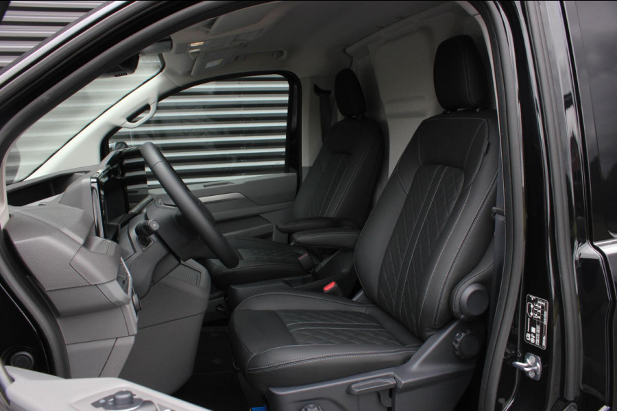 Volkswagen Transporter 2.0 TDI L2H1 BULLI 150PK DSG FULL BLACK / DRIVER ASSISTANCE / 2-ZITS / MY2024 / CAMERA / ADAP.CRUISE / FUL