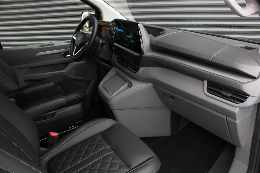 Volkswagen Transporter 2.0 TDI L2H1 BULLI 150PK DSG FULL BLACK / DRIVER ASSISTANCE / 2-ZITS / MY2024 / CAMERA / ADAP.CRUISE / FUL