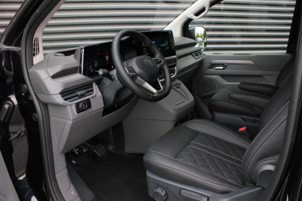 Volkswagen Transporter 2.0 TDI L2H1 BULLI 150PK DSG FULL BLACK / DRIVER ASSISTANCE / 2-ZITS / MY2024 / CAMERA / ADAP.CRUISE / FUL