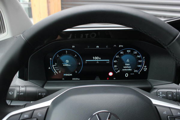 Volkswagen Transporter 2.0 TDI L2H1 BULLI 150PK DSG FULL BLACK / DRIVER ASSISTANCE / 2-ZITS / MY2024 / CAMERA / ADAP.CRUISE / FUL