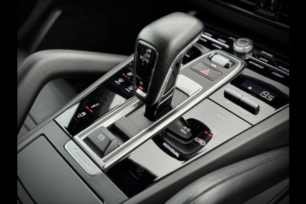 Porsche Cayenne Coupé 3.0 E-Hybrid SportDesign|Sport Chrono|Burmester® |Softclose doors|Camera 360°|AppleCarplay