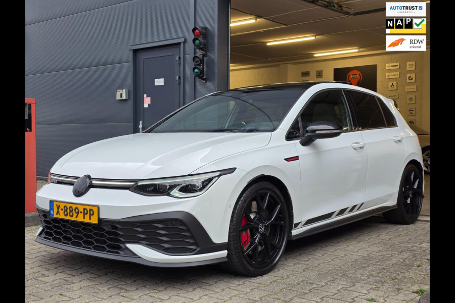 Volkswagen Golf 2.0 TSI GTI CLUBSPORT - BLACKSTYLE / PANO / KEYLESS / LEDER / HUD / HARMAN-KARDON / SFEERVERL. / STOELVENT. / IQ !