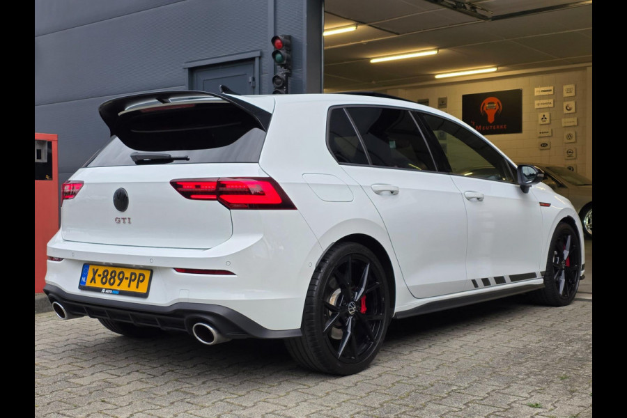 Volkswagen Golf 2.0 TSI GTI CLUBSPORT - BLACKSTYLE / PANO / KEYLESS / LEDER / HUD / HARMAN-KARDON / SFEERVERL. / STOELVENT. / IQ !