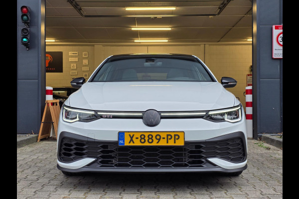 Volkswagen Golf 2.0 TSI GTI CLUBSPORT - BLACKSTYLE / PANO / KEYLESS / LEDER / HUD / HARMAN-KARDON / SFEERVERL. / STOELVENT. / IQ !