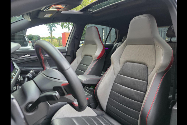 Volkswagen Golf 2.0 TSI GTI CLUBSPORT - BLACKSTYLE / PANO / KEYLESS / LEDER / HUD / HARMAN-KARDON / SFEERVERL. / STOELVENT. / IQ !