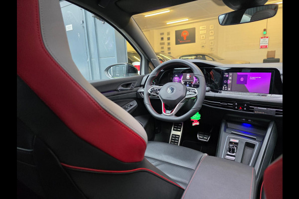 Volkswagen Golf 2.0 TSI GTI CLUBSPORT - BLACKSTYLE / PANO / KEYLESS / LEDER / HUD / HARMAN-KARDON / SFEERVERL. / STOELVENT. / IQ !
