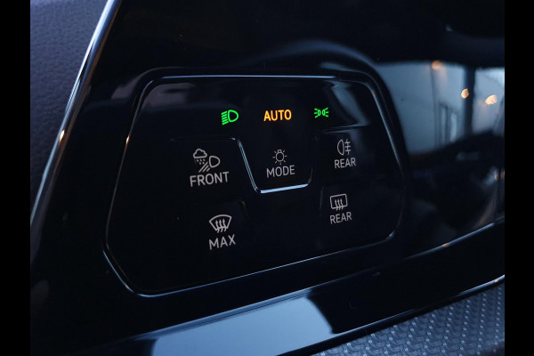Volkswagen Golf 2.0 TSI GTI CLUBSPORT - BLACKSTYLE / PANO / KEYLESS / LEDER / HUD / HARMAN-KARDON / SFEERVERL. / STOELVENT. / IQ !