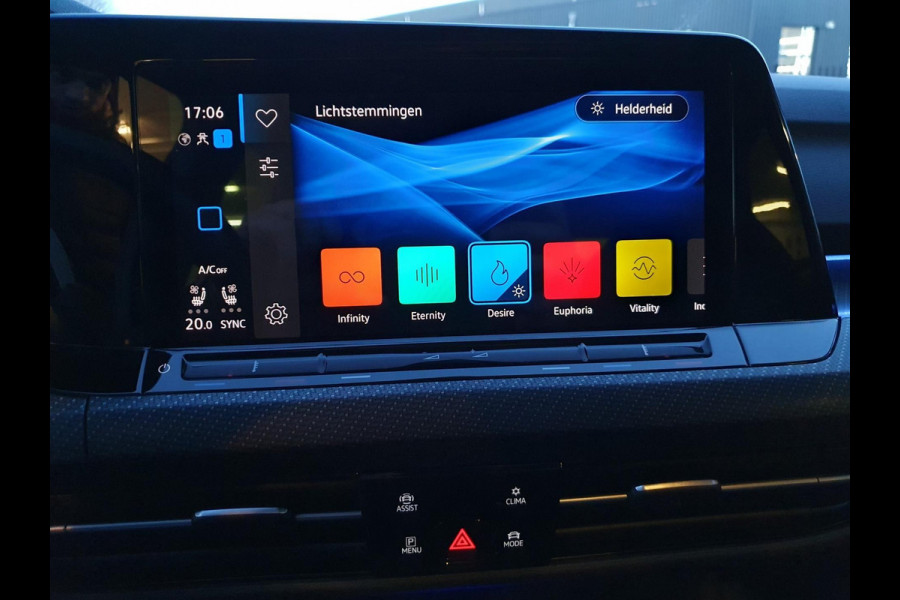 Volkswagen Golf 2.0 TSI GTI CLUBSPORT - BLACKSTYLE / PANO / KEYLESS / LEDER / HUD / HARMAN-KARDON / SFEERVERL. / STOELVENT. / IQ !