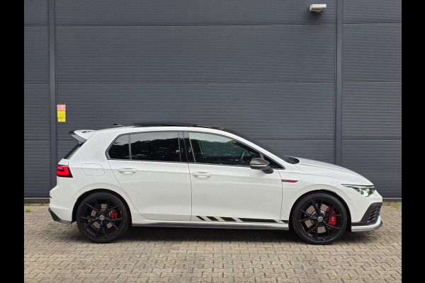 Volkswagen Golf 2.0 TSI GTI CLUBSPORT - BLACKSTYLE / PANO / KEYLESS / LEDER / HUD / HARMAN-KARDON / SFEERVERL. / STOELVENT. / IQ !