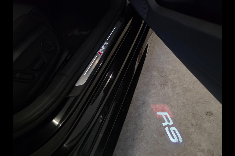 Audi RS3 Sportback 2.5 TFSI RS3 / Pano / B&O / Matrix LED / Dealer onderhouden / Full options / HUD / RS Zetels / GPS Track&Trace