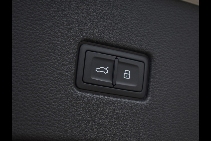 Audi Q8 60 TFSI e QUATTRO PRO LINE S COMPETITION | PANORAMADAK | BANG & OLUFSEN ADVANCED | S-SEATS | CARBON INLEG | HEAD-UP | 360 CAMERA