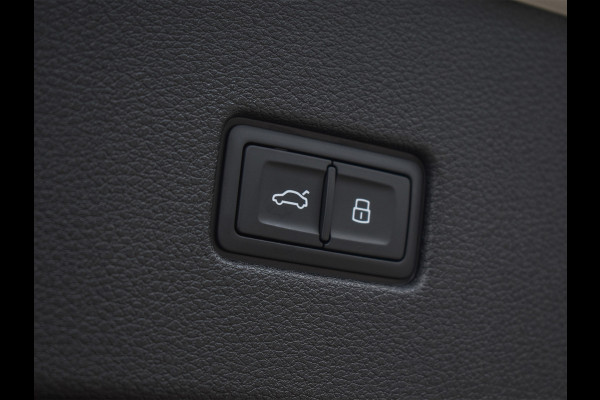 Audi Q8 60 TFSI e QUATTRO PRO LINE S COMPETITION | PANORAMADAK | BANG & OLUFSEN ADVANCED | S-SEATS | CARBON INLEG | HEAD-UP | 360 CAMERA