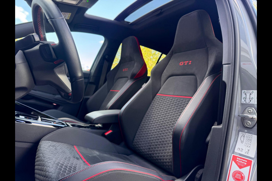 Volkswagen Golf 2.0 TSI GTI Clubsport Pano/H&K/HuD/Matrix