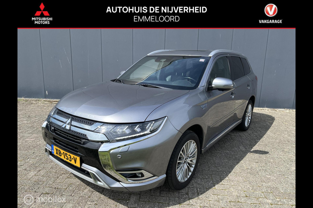 Mitsubishi Outlander 2.4 PHEV Instyle|trekaak|Carplay|leer Mitsubishi Outlander 2.4 PHEV Instyle|trekaak|Carplay|leer