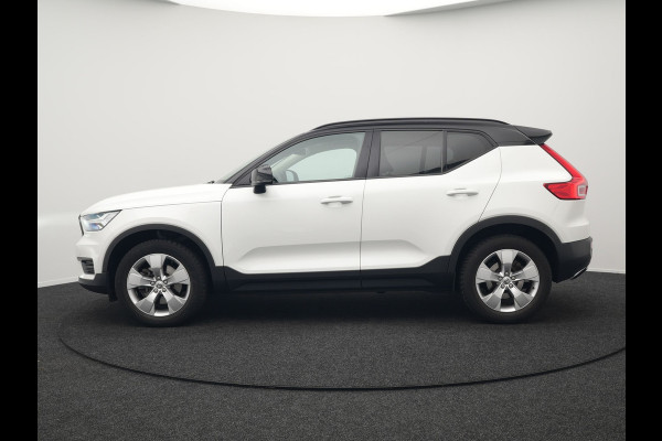 Volvo XC40 T4 Momentum Automaat 191pk Dealer O.H | Adaptive Cruise | Harman Kardon | Camera | Lederen Sportstoelen Verwarmd | LED | Pilot Assist |  Navigatie | Virtual | DAB |
