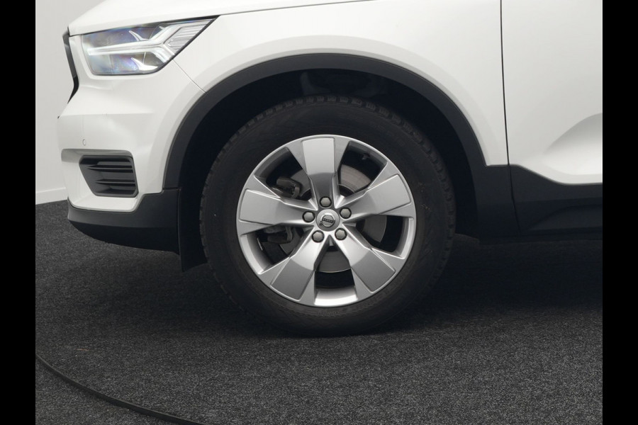 Volvo XC40 T4 Momentum Automaat 191pk Dealer O.H | Adaptive Cruise | Harman Kardon | Camera | Lederen Sportstoelen Verwarmd | LED | Pilot Assist |  Navigatie | Virtual | DAB |
