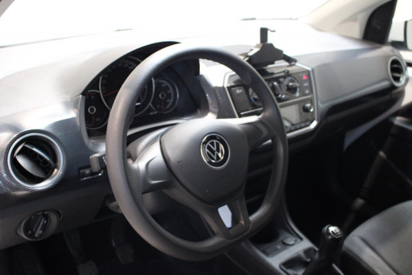 Volkswagen up! 1.0 Airco/Bluetooth/Prijs is rijklaar incl NAP en Bovag garantie