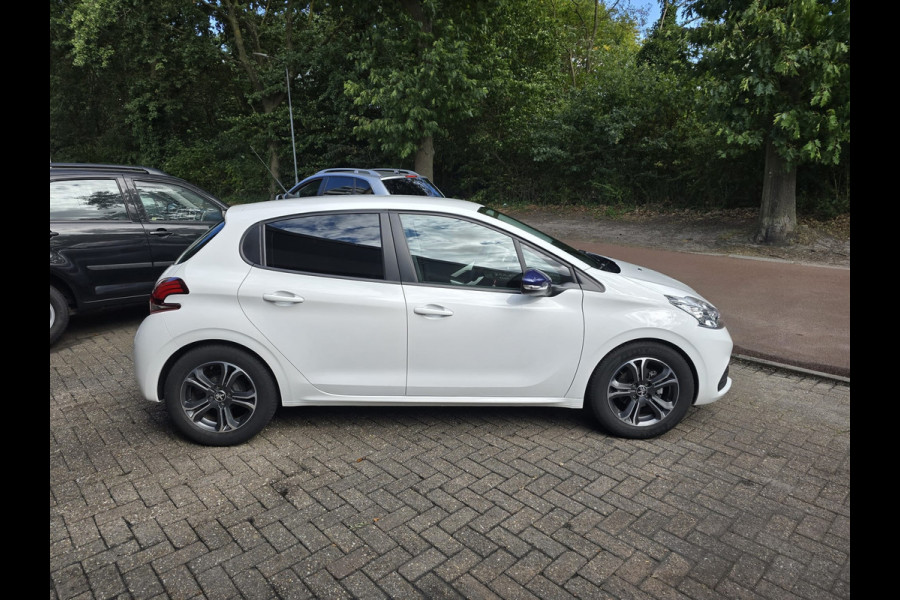 Peugeot 208 1.2 PureTech Like | 12MND GARANTIE | UNIEK LAGE KM STAND | AIRCO | CRUISE | ANDROID |