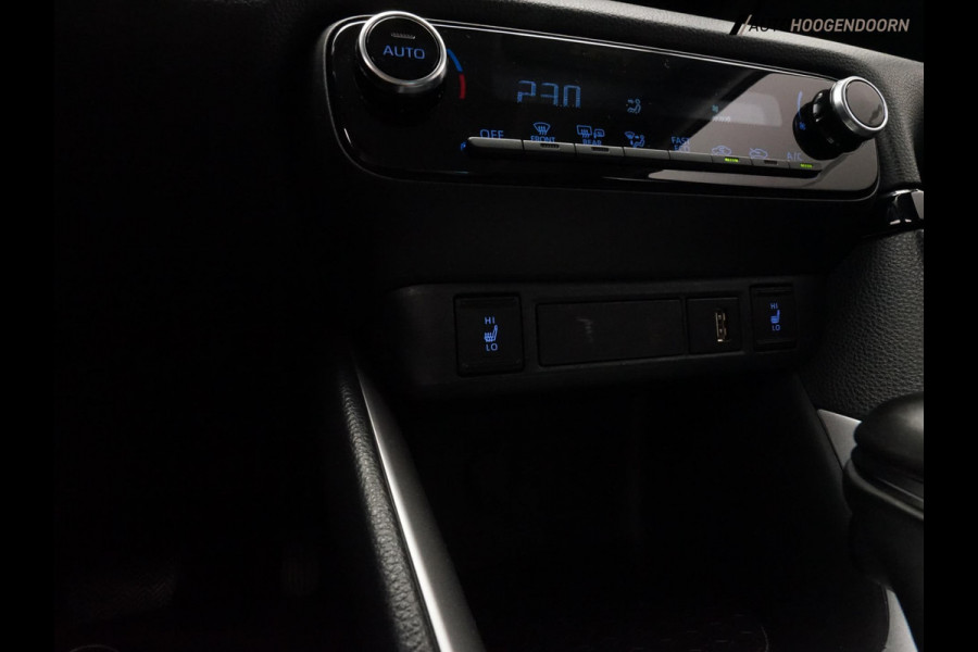 Toyota Yaris 1.5 Hybrid Active (APPLE CARPLAY,LED,KEYLESS,NAVIGATIE,STOELVERWARMING,STUURVERWARMING,LM-VELGEN,CAMERA,CRUISE)