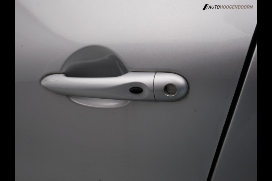 Renault Captur 0.9 TCe Bose (APPLE CARPLAY,FACELIFT,LED VERLICHTING,NAVIGATIE,KEYLESS,CRUISE,LEDER,CAMERA,LM-VELGEN,TOPCONDITIE)