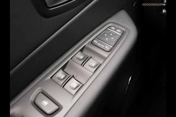 Renault Captur 0.9 TCe Bose (APPLE CARPLAY,FACELIFT,LED VERLICHTING,NAVIGATIE,KEYLESS,CRUISE,LEDER,CAMERA,LM-VELGEN,TOPCONDITIE)