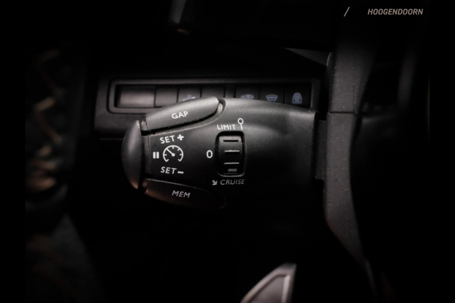 Peugeot 5008 1.6 GT-Line 165pk 7-zits (APPLE CARPLAY,LED,KEYLESS,DODEHOEK,LEDER,MEMORY SEAT,MASSAGE,360 CAMERA,STOELVERWARMING)