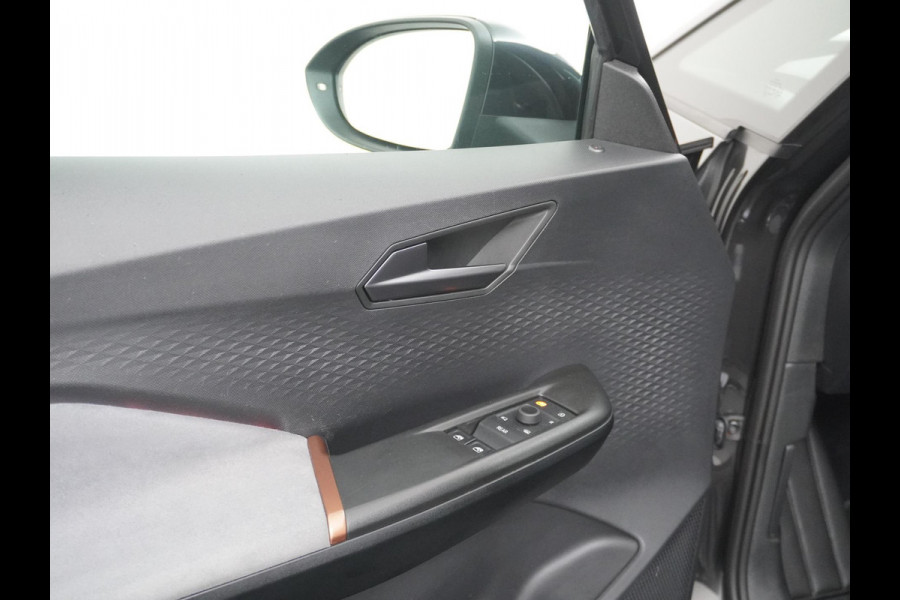 CUPRA Born Business Plus 62 kWh ADD. CRUISE CONTROLE | CAMERA | 19 INCH / ALL SEASON BANDEN \ HEAD-UP DISPLAY | VEEL OPTIES \ RIJKLAAR MET GARANTIE