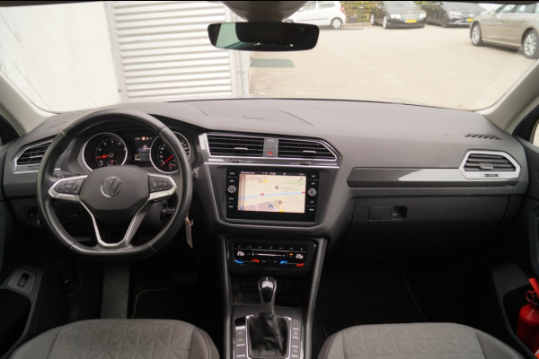 Volkswagen Tiguan 1.5 TSI 150pk DSG Life -NAVI-ECC-PDC-